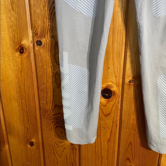 Nike Pro Tan Leggings with Pattern high waisted workout leggings moon fossil - Picture 6 of 12